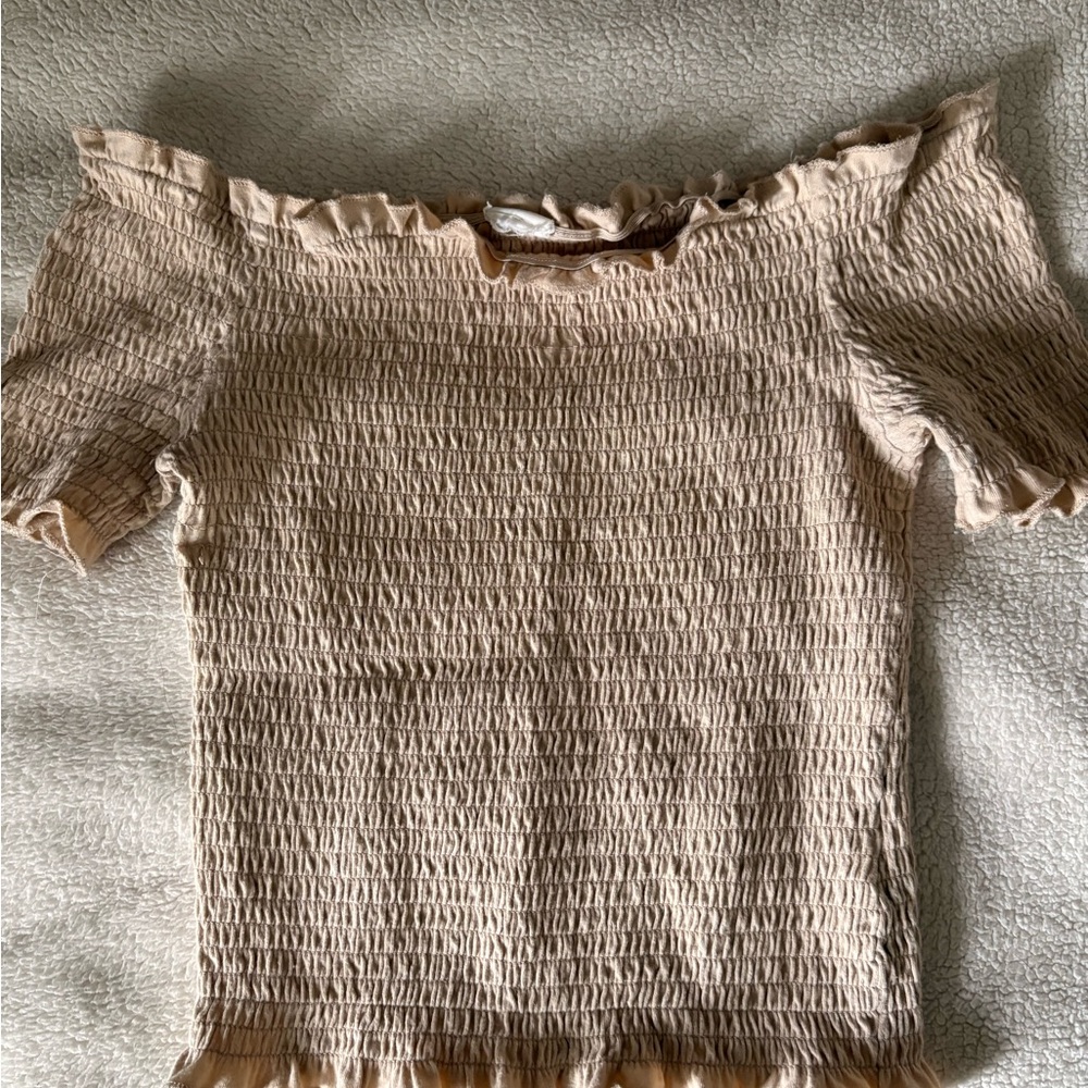 2/15$!! Garage Beige Crop Top